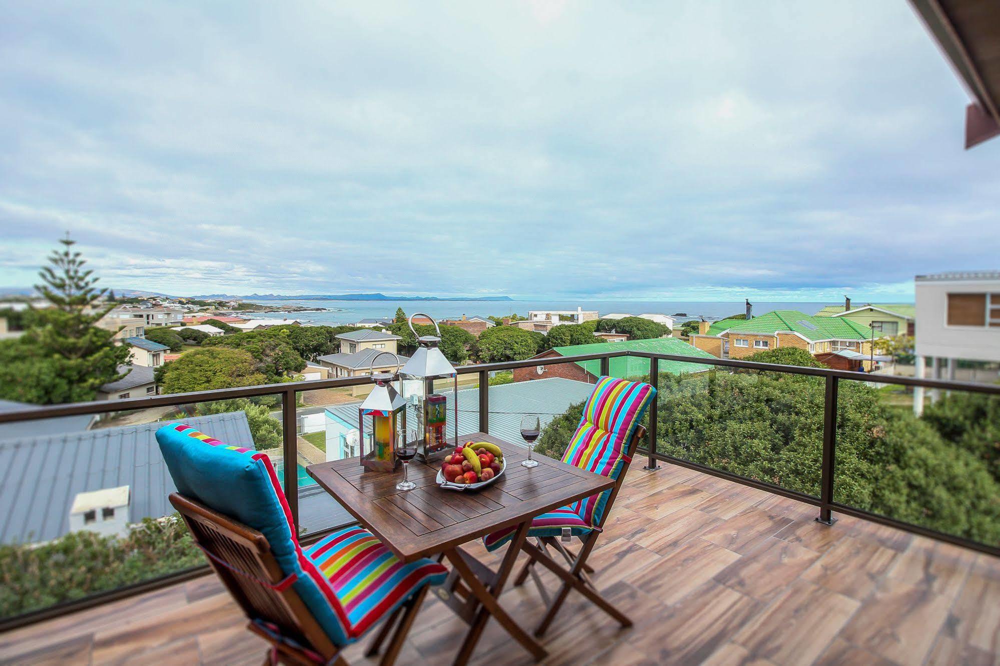 White Shark Guest House Гансбай Экстерьер фото